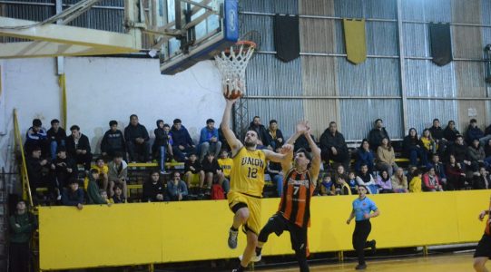 Primer triunfo en el Clausura